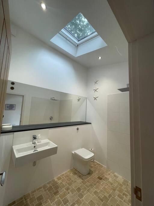 Tranquil, Secluded, Rural Cottage For Two Beaumaris Bagian luar foto