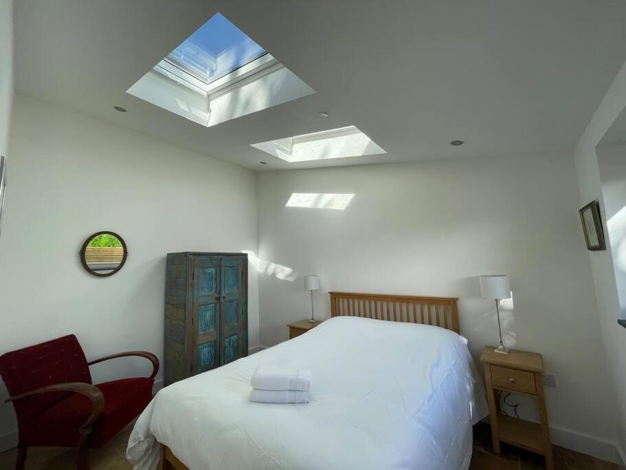 Tranquil, Secluded, Rural Cottage For Two Beaumaris Bagian luar foto
