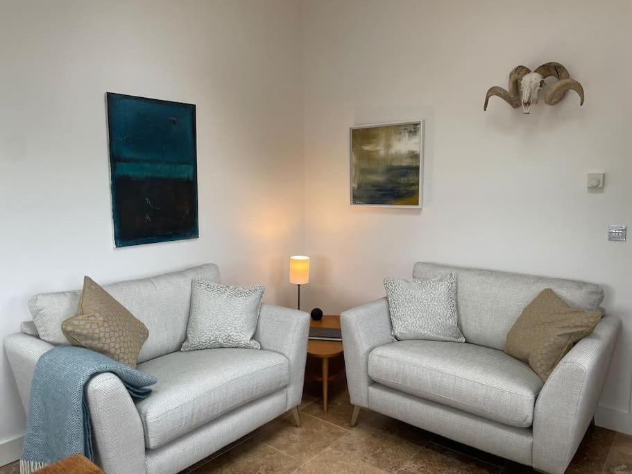 Tranquil, Secluded, Rural Cottage For Two Beaumaris Bagian luar foto